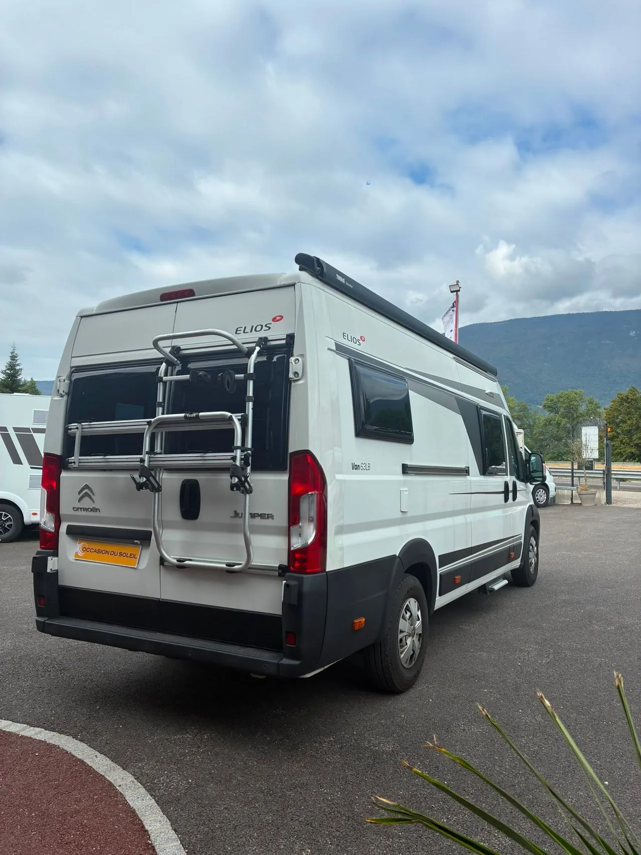 Van 63LB